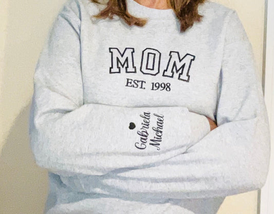 Mama Embroidered Sweatshirt, Custom Mama Shirt With Kids Names, Heart On Sleeve, Pregnancy Reveal Hoodie Gift For New Mom, Mother's Day Gift